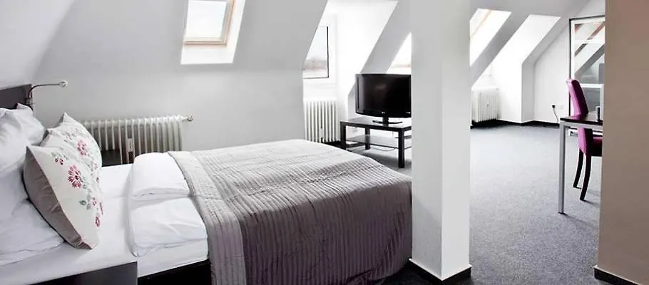 ***  Hotel Rheinstation Kolín nad Rýnem Německo